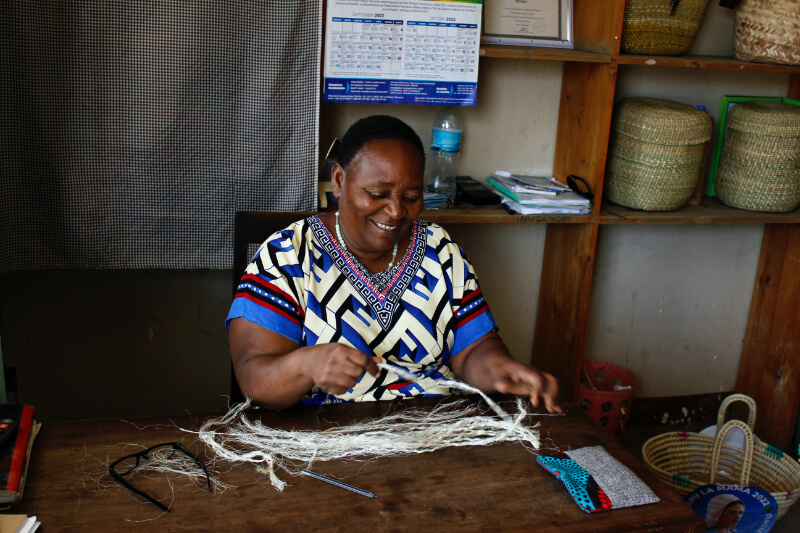 Joyce Weaving Project volunteering Tanzania