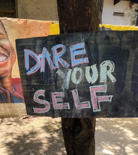 Volunteer in education with youth